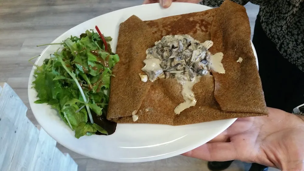 Galette Classique Avec Ognions Lardon Et Crème
